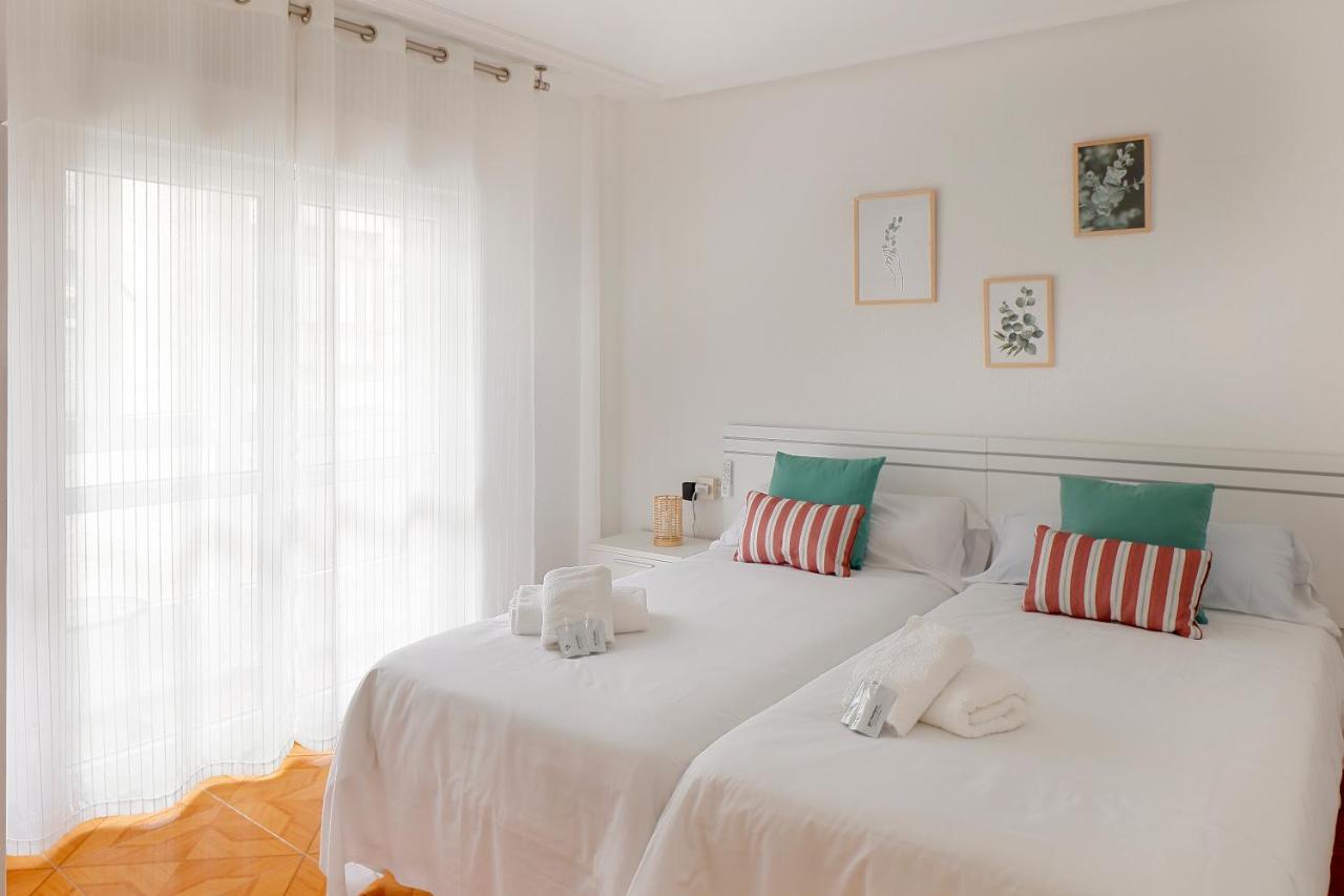 142A Apto 2 Habitaciones Playa San Lorenzo Gijón Eksteriør billede